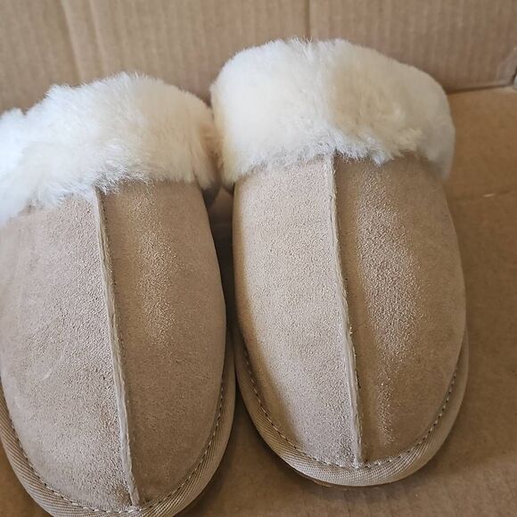 UGG Australia Scuffette II Slipper for Women. Sand size 9 New with original box - Picture 6 of 11